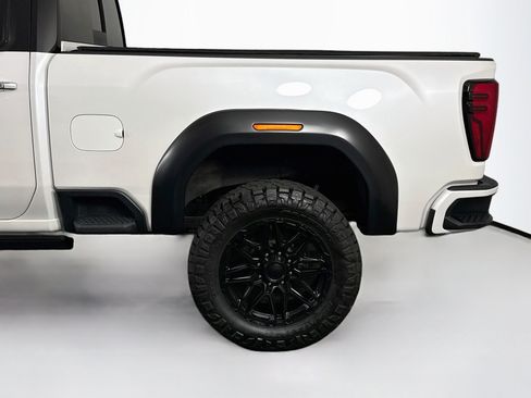 Used 2024 GMC Sierra 2500 Denali Ultimate AWD/4WD image 40