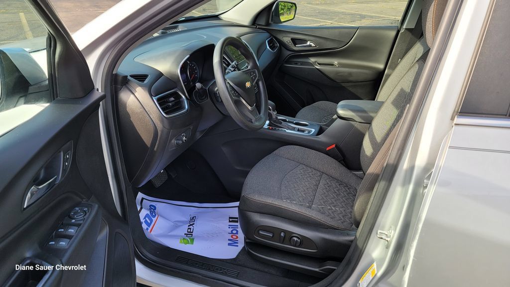 Used 2022 Chevrolet Equinox LT AWD/4WD image 18