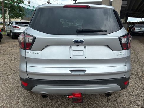 Used 2017 Ford Escape SE w/ Equipment Group 201A FWD image 14