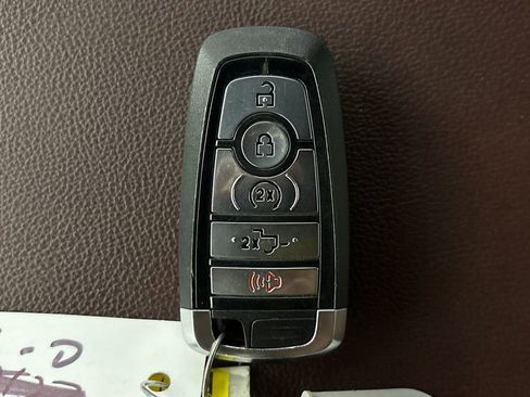 Certified 2023 Ford F150 Lariat AWD/4WD image 34