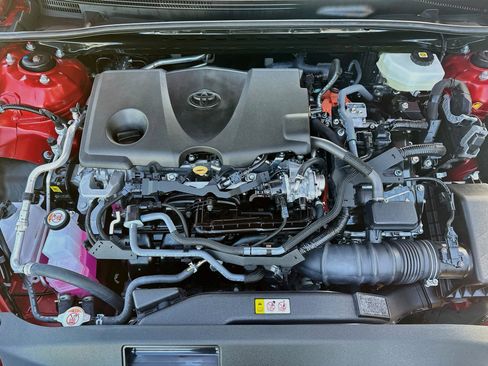 Used 2026 Toyota Camry SE FWD image 33