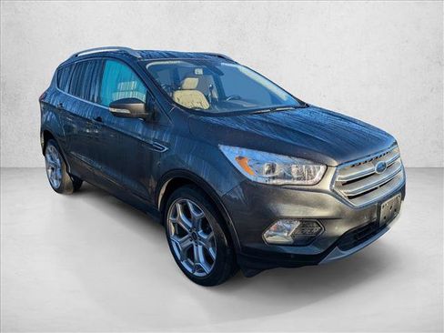 Used 2019 Ford Escape Titanium w/ U9j03 - Titanium Tow Package image 3