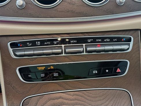 Used 2021 Mercedes-Benz E 450 4MATIC All-Terrain Wagon image 22