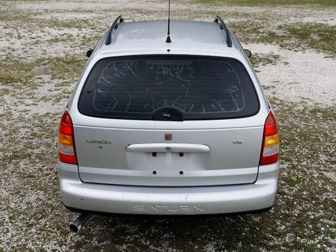 Used 2002 Saturn L-Series LW300 w/ Premium Pkg image 9