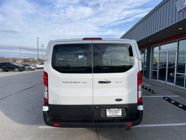 Used 2023 Ford Transit 350 XLT RWD image 11