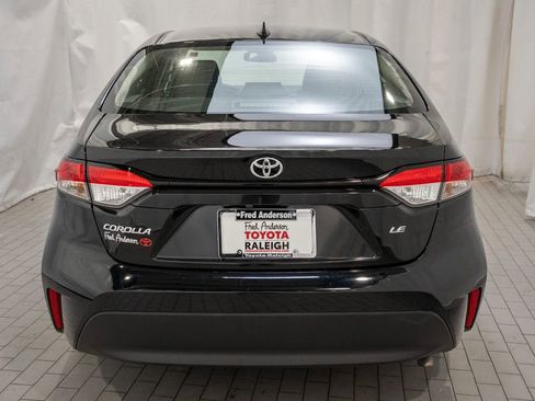 Used 2024 Toyota Corolla LE image 5