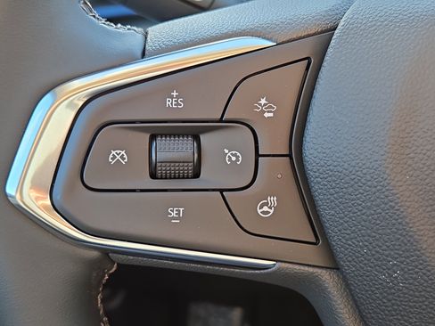 New 2026 Chevrolet Trax LT w/ LT Convenience Package image 24