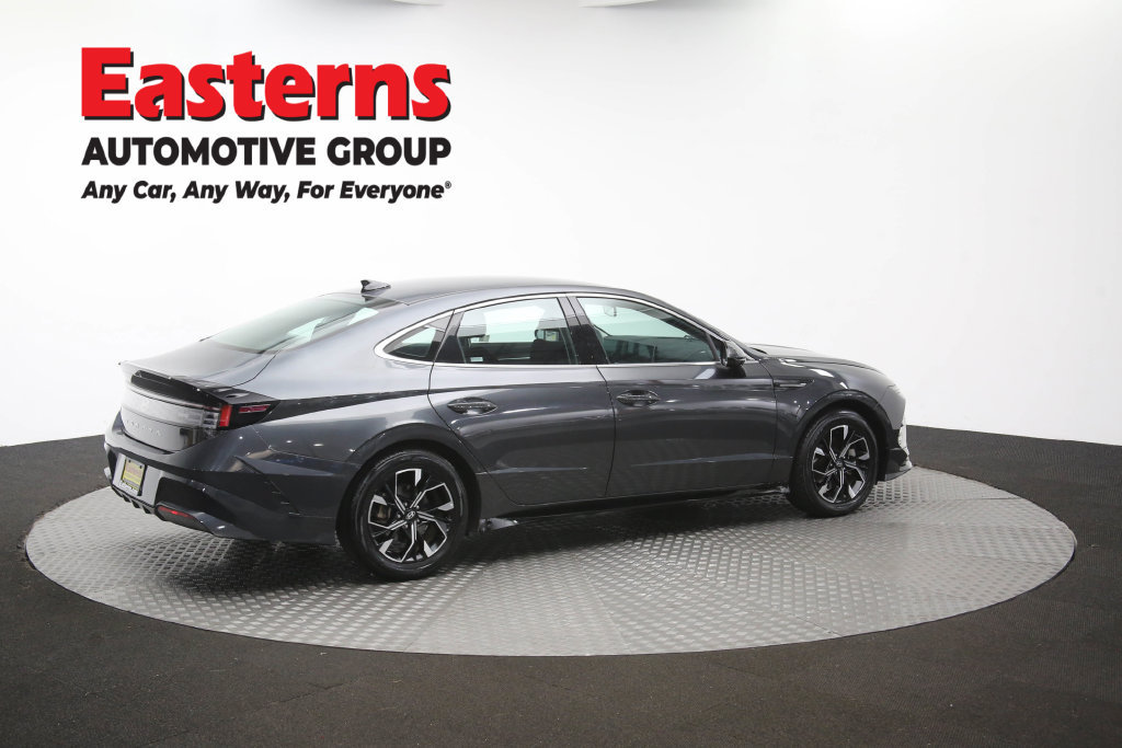 Used 2025 Hyundai Sonata SEL FWD image 45