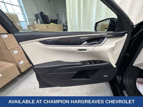 Certified 2015 Cadillac XTS Platinum image 31