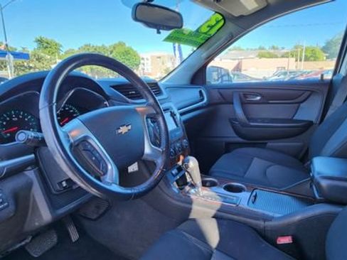 Used 2013 Chevrolet Traverse LT w/ LPO, 'HIT The Road' Package AWD/4WD image 6