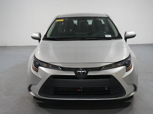 Certified 2024 Toyota Corolla LE FWD image 2