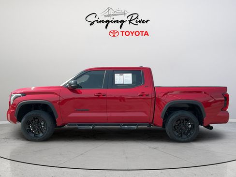 Used 2024 Toyota Tundra SR5 w/ SR5 Premium Package AWD/4WD image 4
