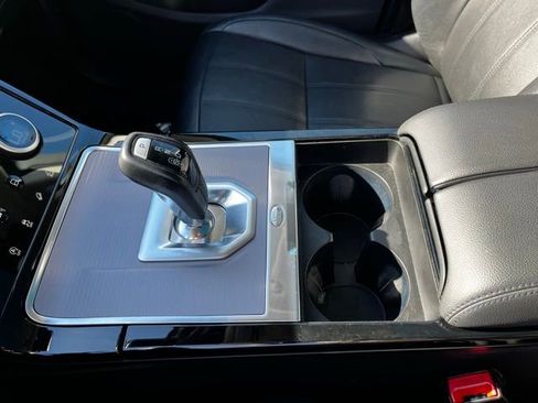 Used 2023 Land Rover Range Rover Evoque S image 24