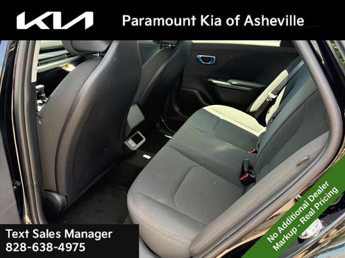 New 2026 Kia K4 FWD image 18