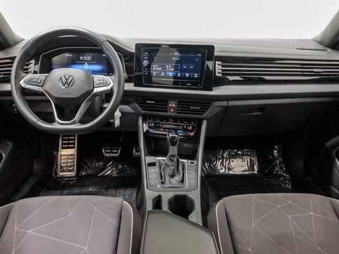 Used 2026 Volkswagen Jetta Sport FWD image 25