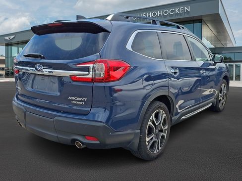 Used 2023 Subaru Ascent Touring AWD/4WD image 3