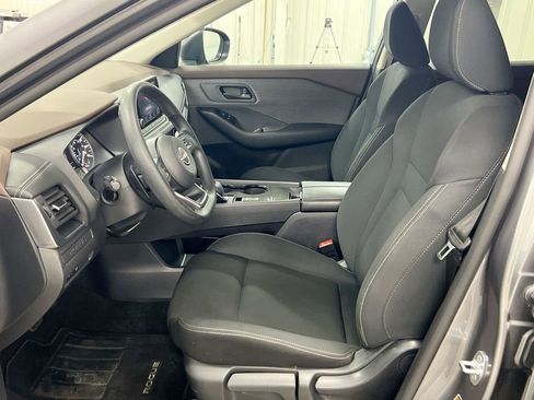 Used 2023 Nissan Rogue S image 19