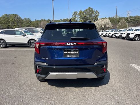 Certified 2025 Kia Seltos EX w/ EX Sunroof Package AWD/4WD image 6