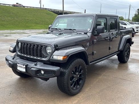 Used 2025 Jeep Gladiator Mojave AWD/4WD image 8