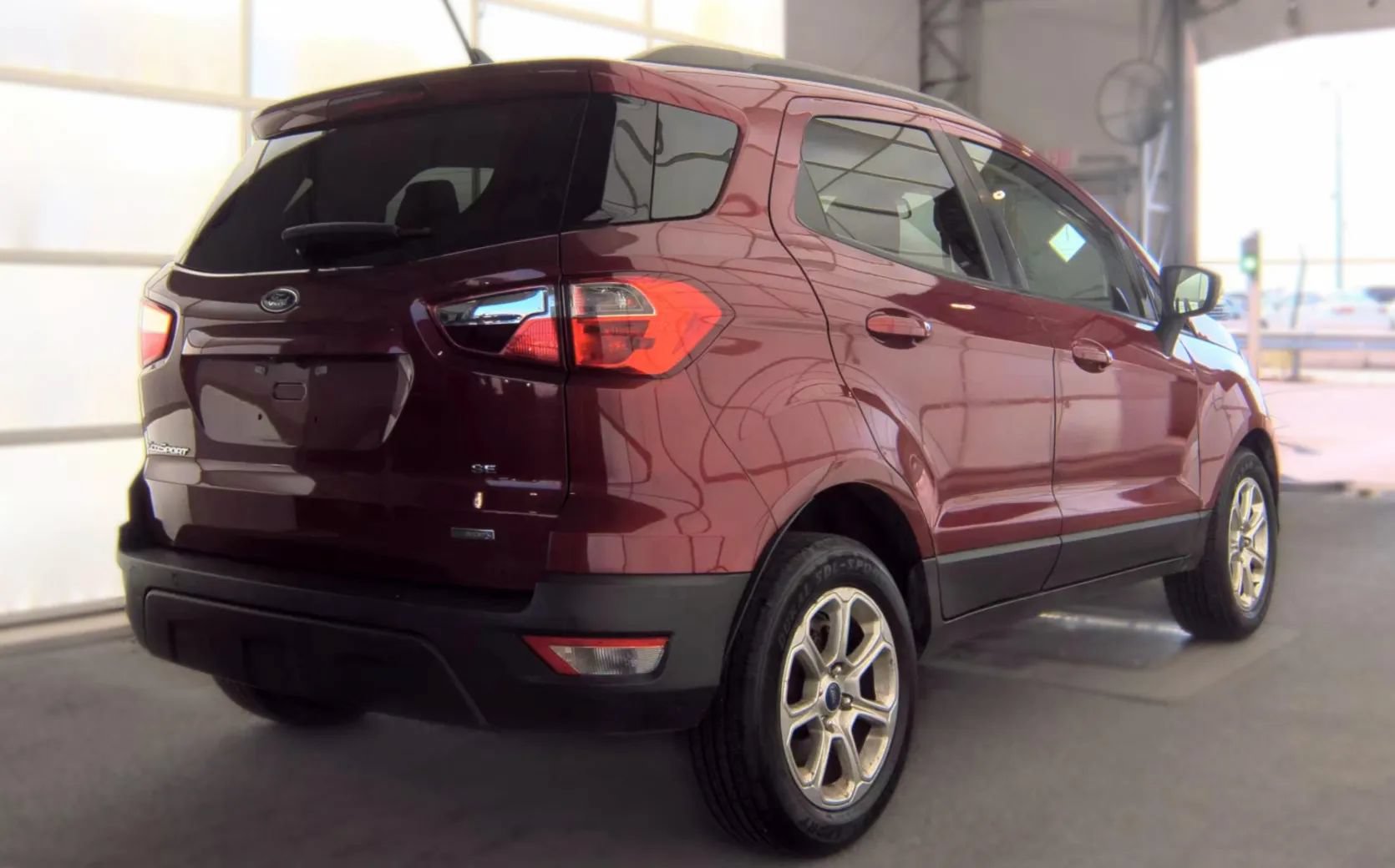 Used 2020 Ford EcoSport SE w/ SE Convenience Package FWD image 2