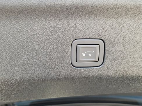 New 2025 Chevrolet Tahoe High Country image 10