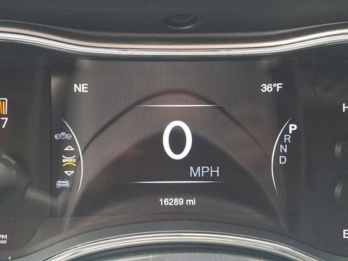 Used 2020 Jeep Grand Cherokee Limited image 19