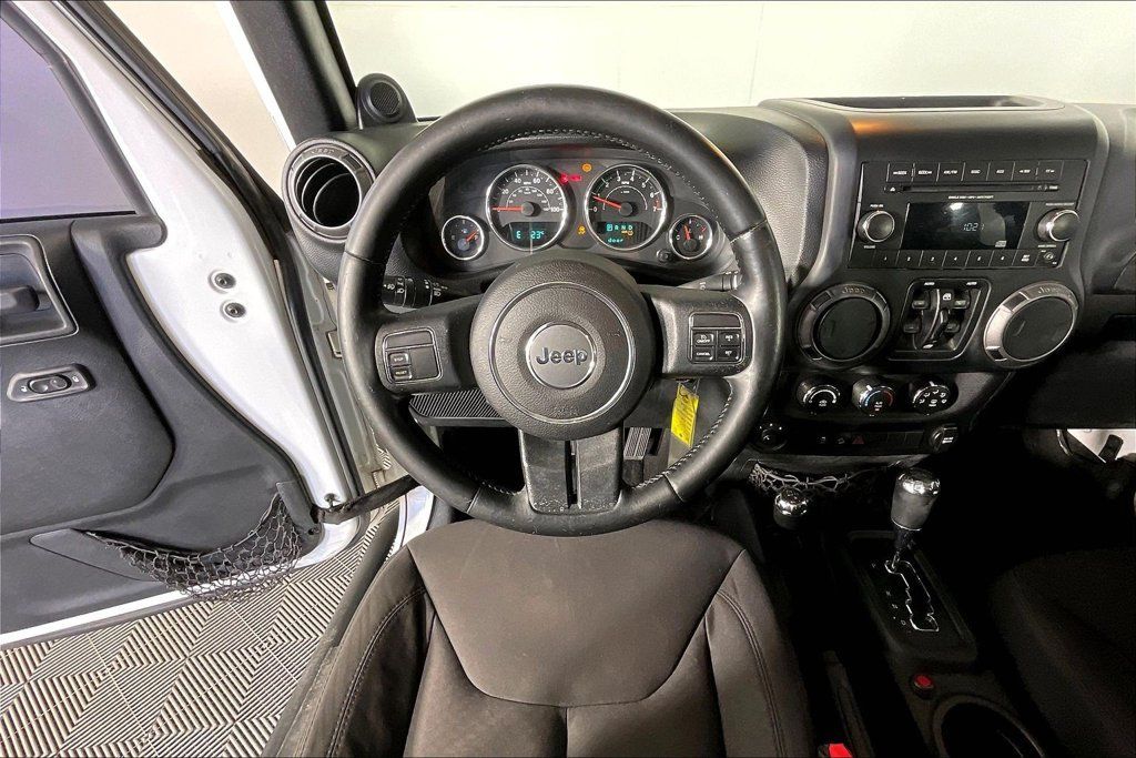 Used 2013 Jeep Wrangler Unlimited Sport AWD/4WD image 6