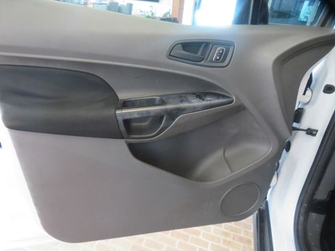 Used 2019 Ford Transit Connect XL FWD image 13