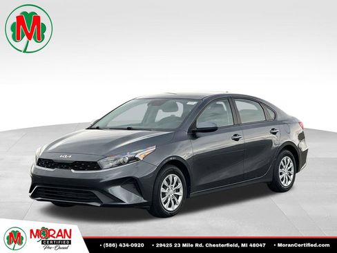 Used 2024 Kia Forte LX FWD image 1
