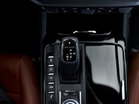 Used 2022 Maserati Levante Modena image 47