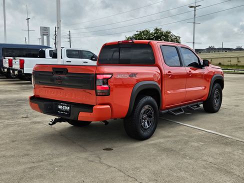 Used 2025 Nissan Frontier PRO-4X w/ Pro Premium Package AWD/4WD image 3