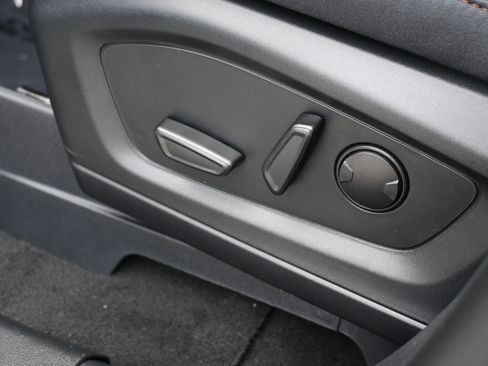 New 2026 Ford Explorer Active RWD image 32