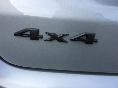 New 2026 Jeep Compass Latitude image 24