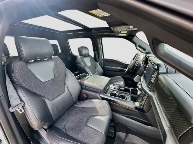 Used 2025 Ford F150 Raptor AWD/4WD image 29
