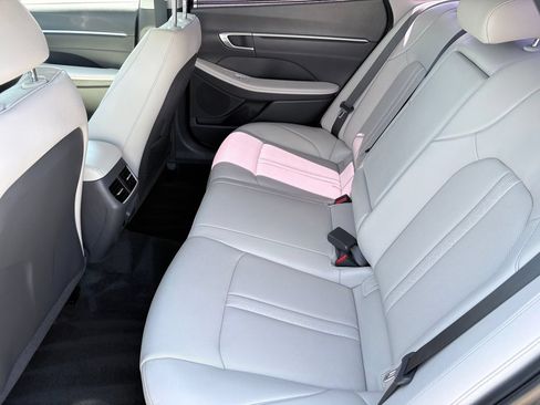 Used 2023 Hyundai Sonata Limited FWD image 7