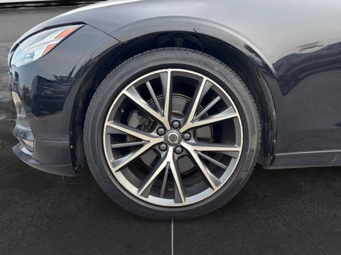Used 2019 Volvo S90 T5 Momentum AWD/4WD image 4