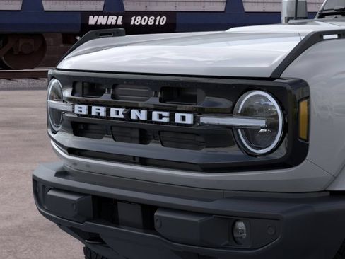 New 2026 Ford Bronco Outer Banks AWD/4WD image 19