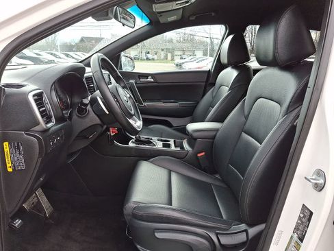 Used 2020 Kia Sportage S image 14
