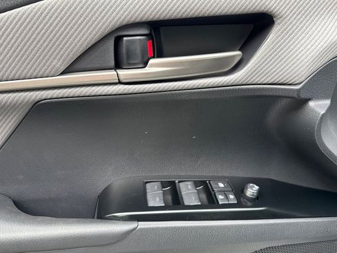 New 2026 Toyota Camry SE image 11