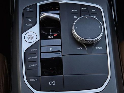 Used 2023 BMW 230i 230i w/ Premium Package image 17