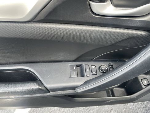 Used 2019 Honda Civic Sport image 15
