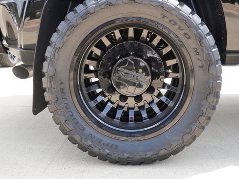 New 2026 RAM 3500 Limited AWD/4WD image 10
