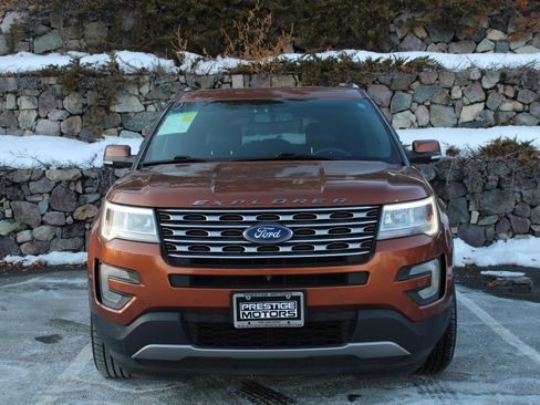 Used 2017 Ford Explorer Limited image 3