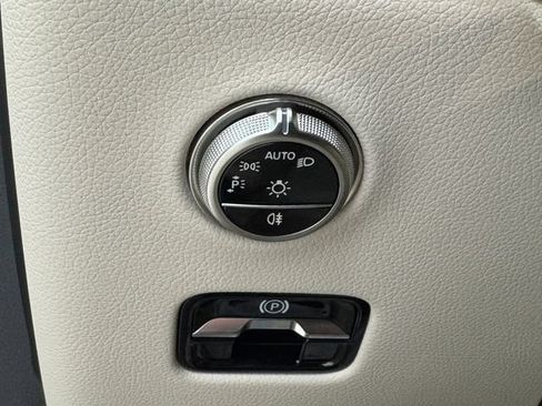 Certified 2026 Mercedes-Benz GLC 300 image 40
