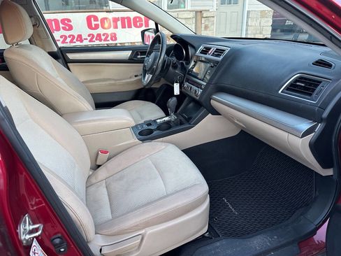 Used 2016 Subaru Outback 2.5i Premium image 9