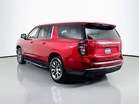 Used 2023 Chevrolet Suburban LT w/ Luxury Package AWD/4WD image 8