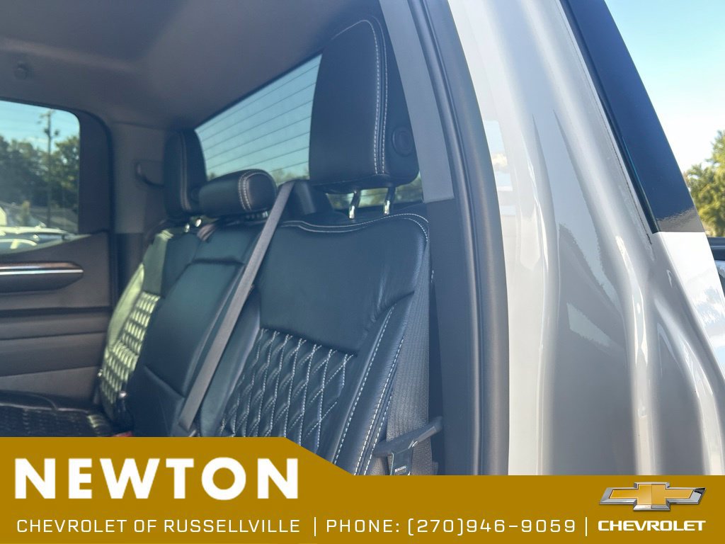 Used 2022 Chevrolet Silverado 1500 RST AWD/4WD image 32