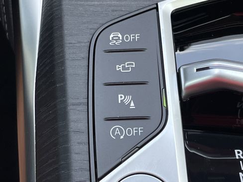 New 2026 BMW 430i Coupe w/ M Sport Package image 10