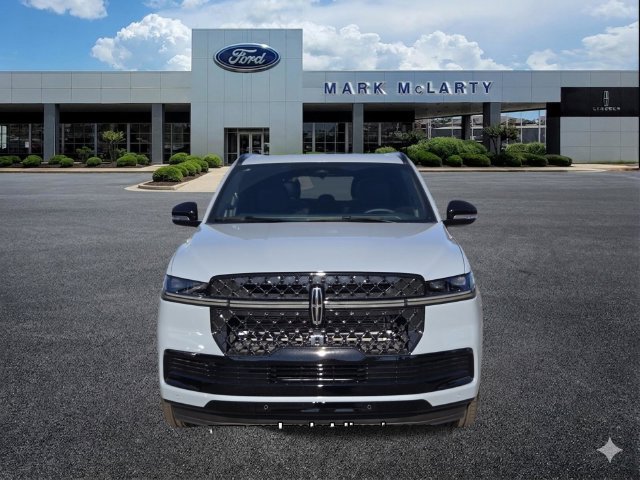 New 2027 Lincoln Navigator Reserve w/ Jet Appearance Package AWD/4WD image 6