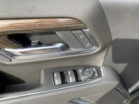 Used 2025 Chevrolet Silverado 2500 LT w/ Safety Package image 15